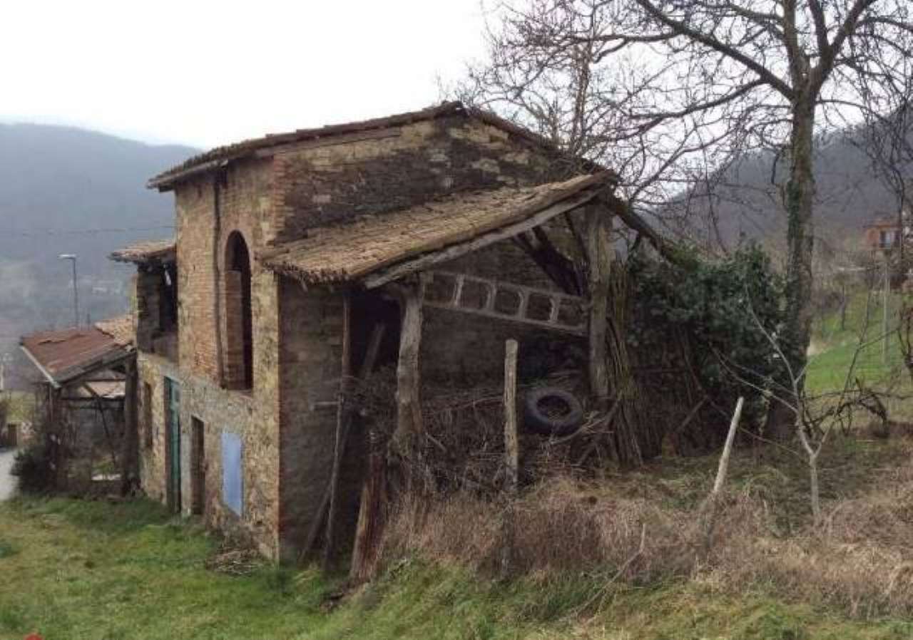 Rustico - Cascina VERNASCA vendita   Vernasca ARDA CASE S.R.L.