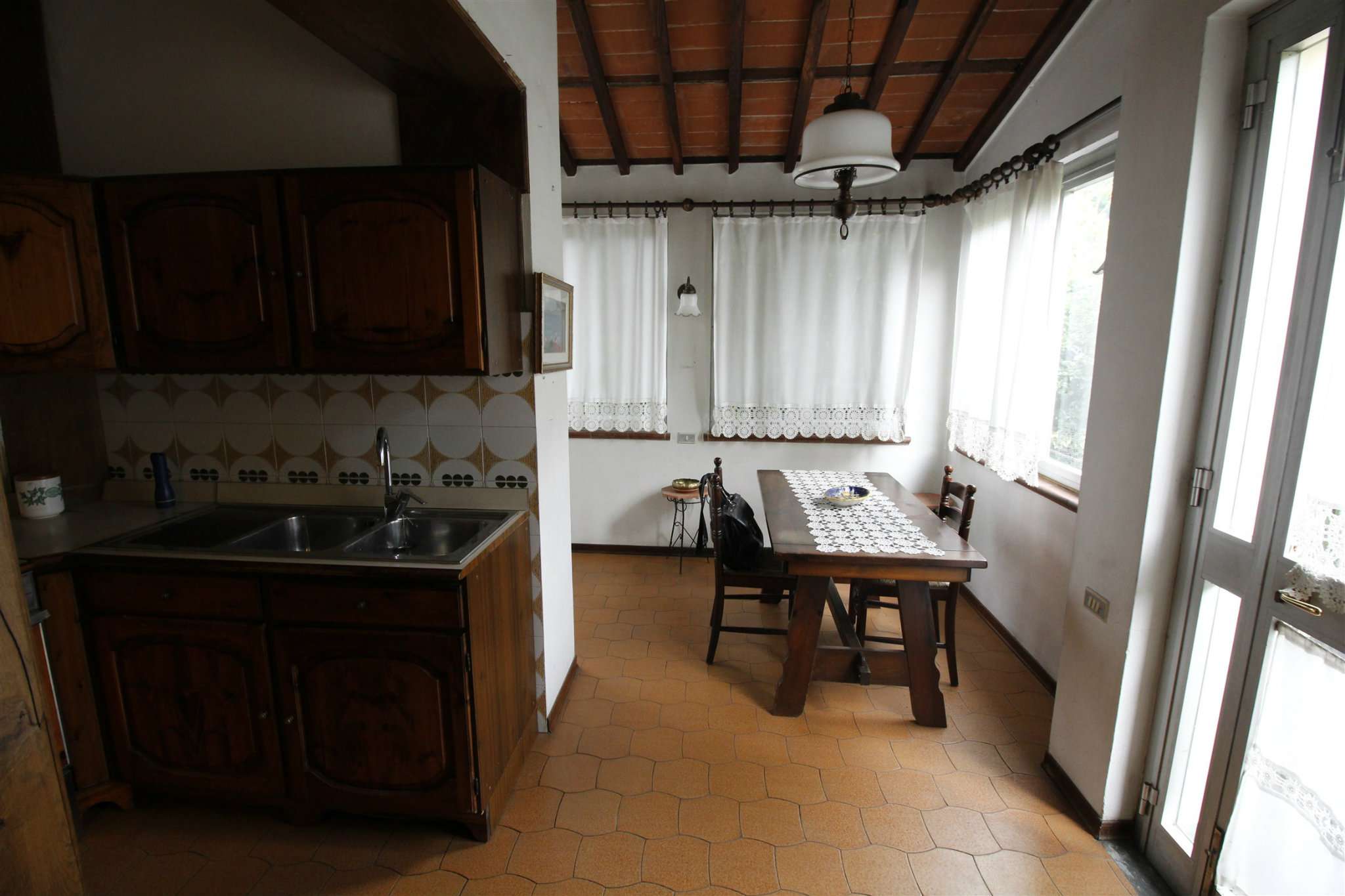 Villa Trifamiliare LUCCA vendita  ARLIANO di Mogazzeno Catelli Immobiliare