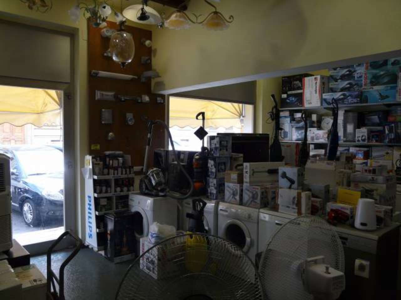Negozio - Loc.Com. FIRENZE vendita  VIALI Leon Battista Alberti Beni Immobili Srl