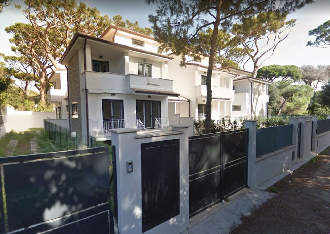 Villa Trifamiliare FIUMICINO vendita   Via Paraggi Aradomus Srl