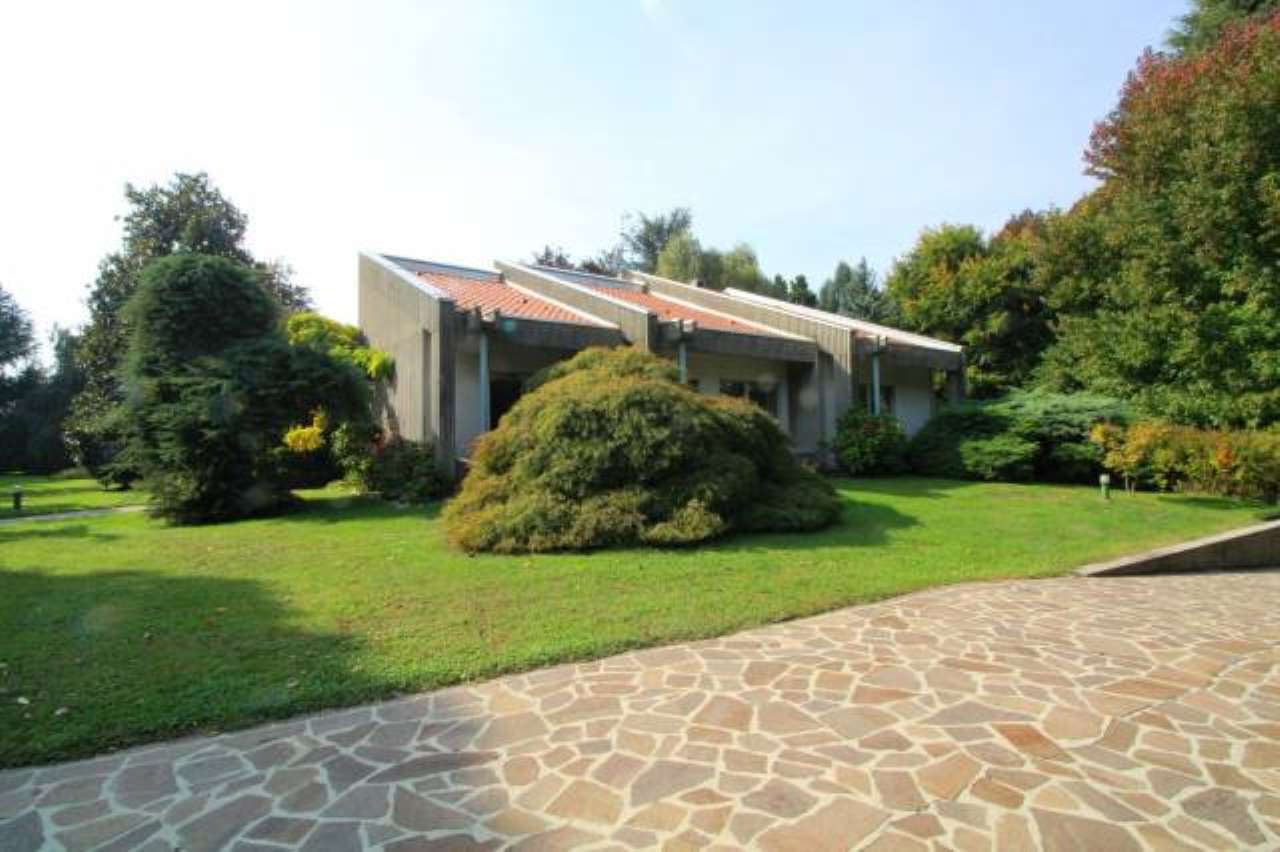 Villa VIMERCATE vendita   Vittorio Emanuele II Vendocasa Soluzioni immobiliari S.r.l.