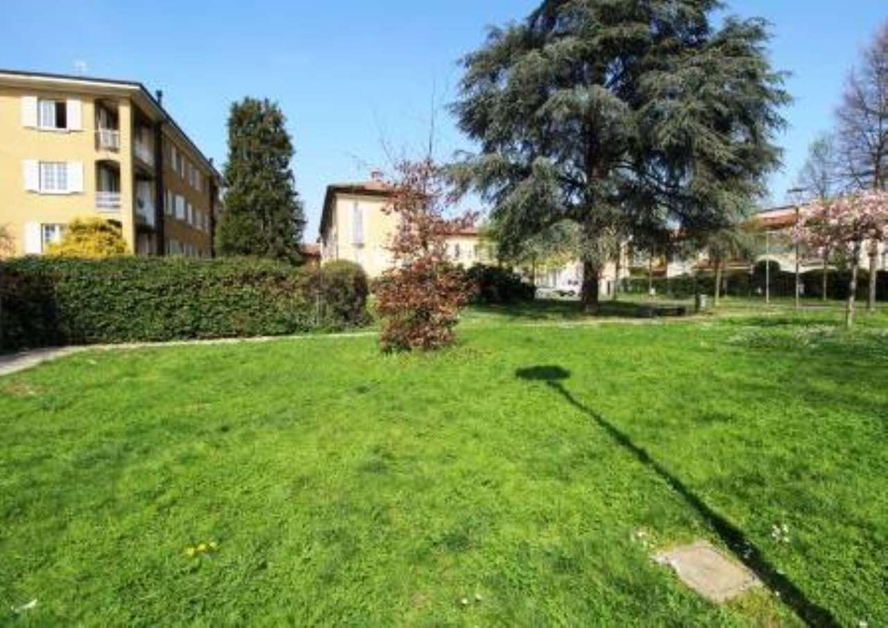 Appartamento BUSNAGO vendita   Roma Vendocasa Soluzioni immobiliari S.r.l.