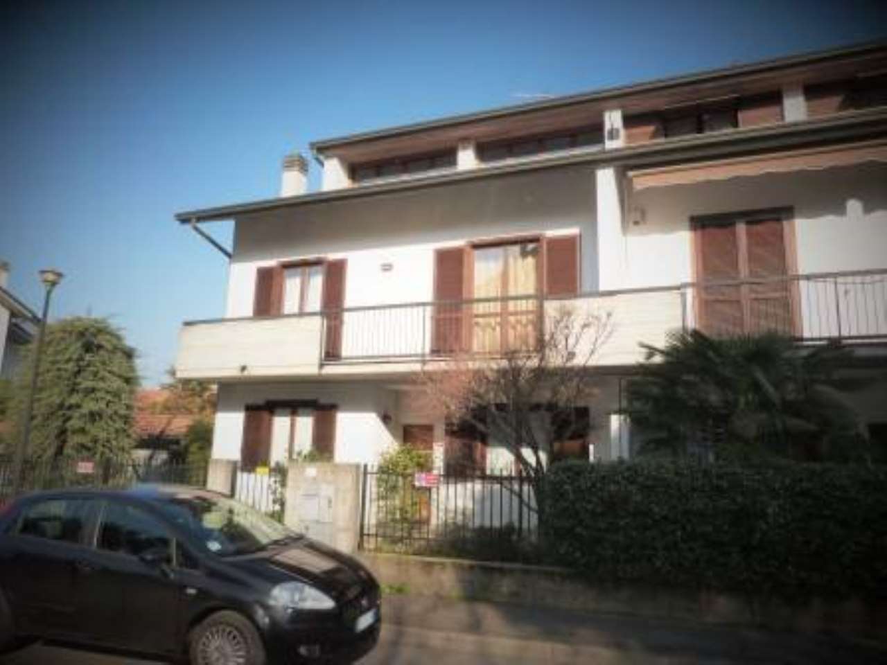  caponago vendita quart:  vendocasa soluzioni immobiliari s.r.l.