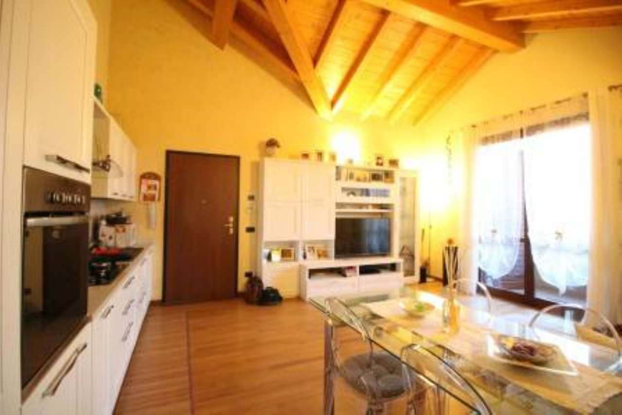 Appartamento BERNAREGGIO vendita   Silvio Pellico Vendocasa Soluzioni immobiliari S.r.l.