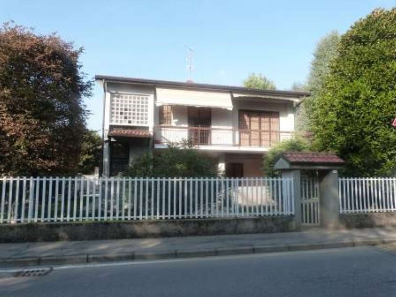 villa burago di molgora vendita   dante vendocasa soluzioni immobiliari s.r.l.