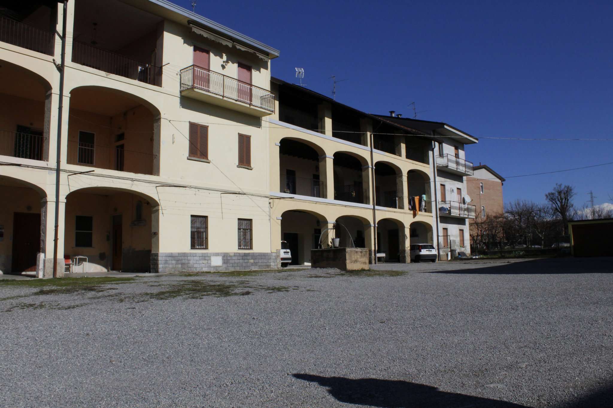  aicurzio vendita quart:  vendocasa soluzioni immobiliari s.r.l.