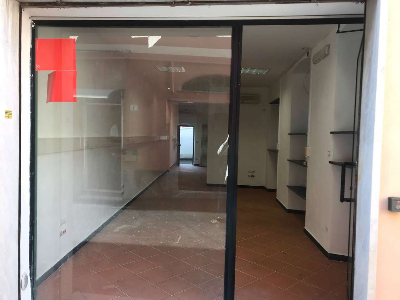 Negozio - Loc.Com. GENOVA vendita  VOLTRI Giovanni Lerda FIN BUSINESS