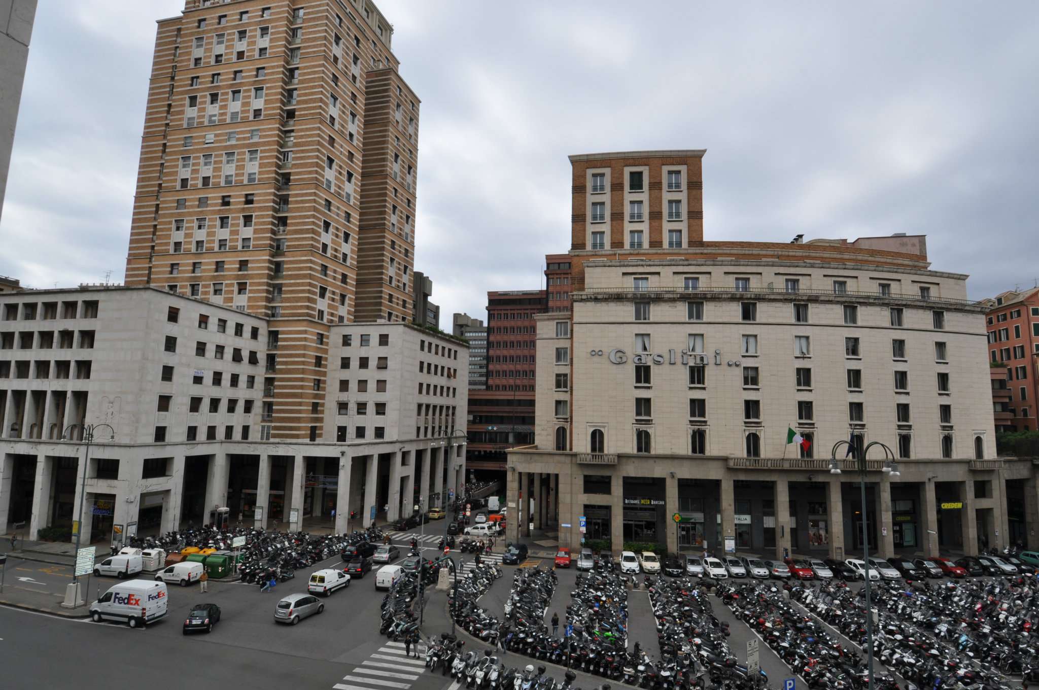  genova vendita quart: centro fin-business