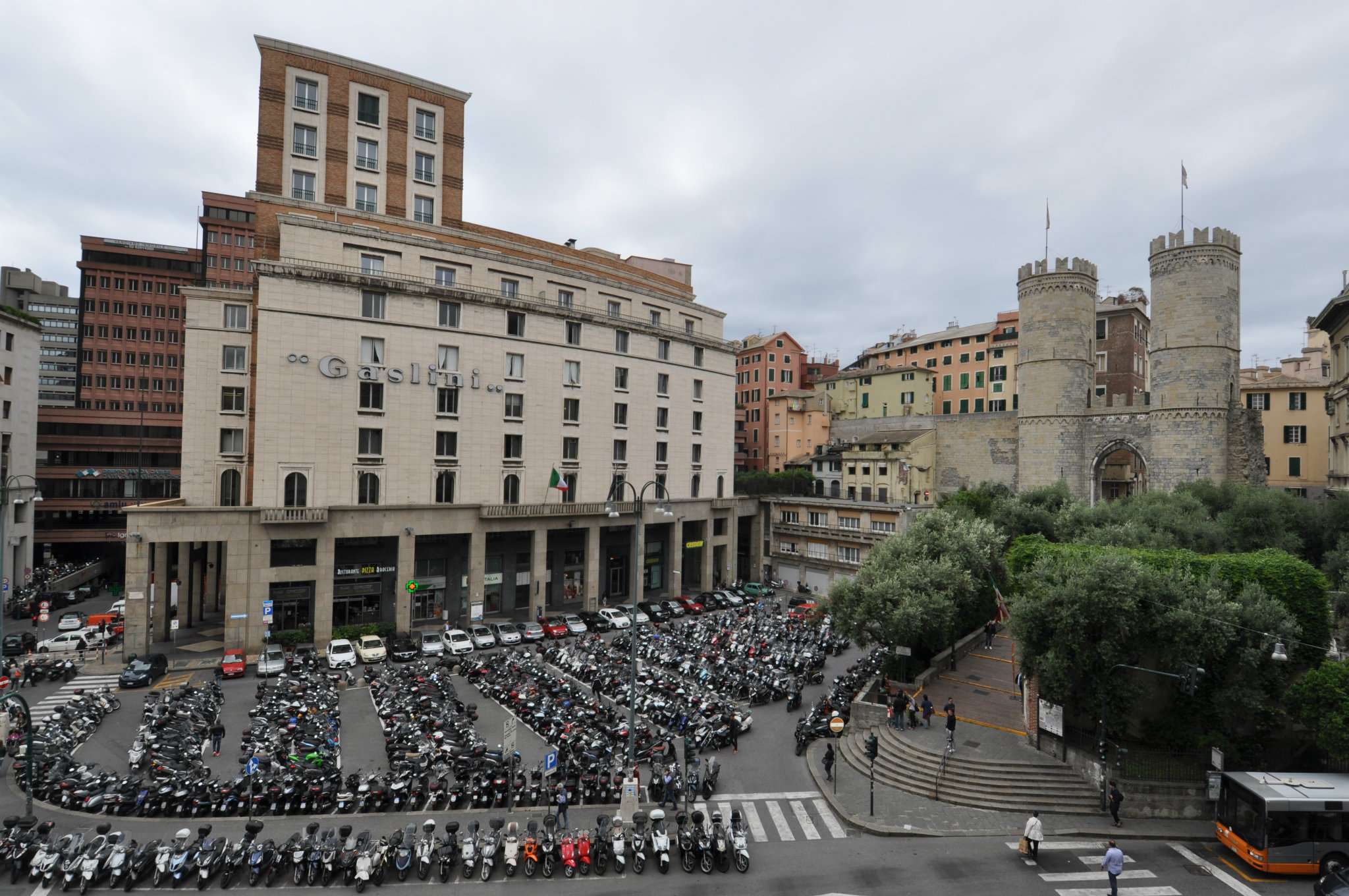 Ufficio - Loc.Com. GENOVA vendita  CENTRO Dante FIN BUSINESS
