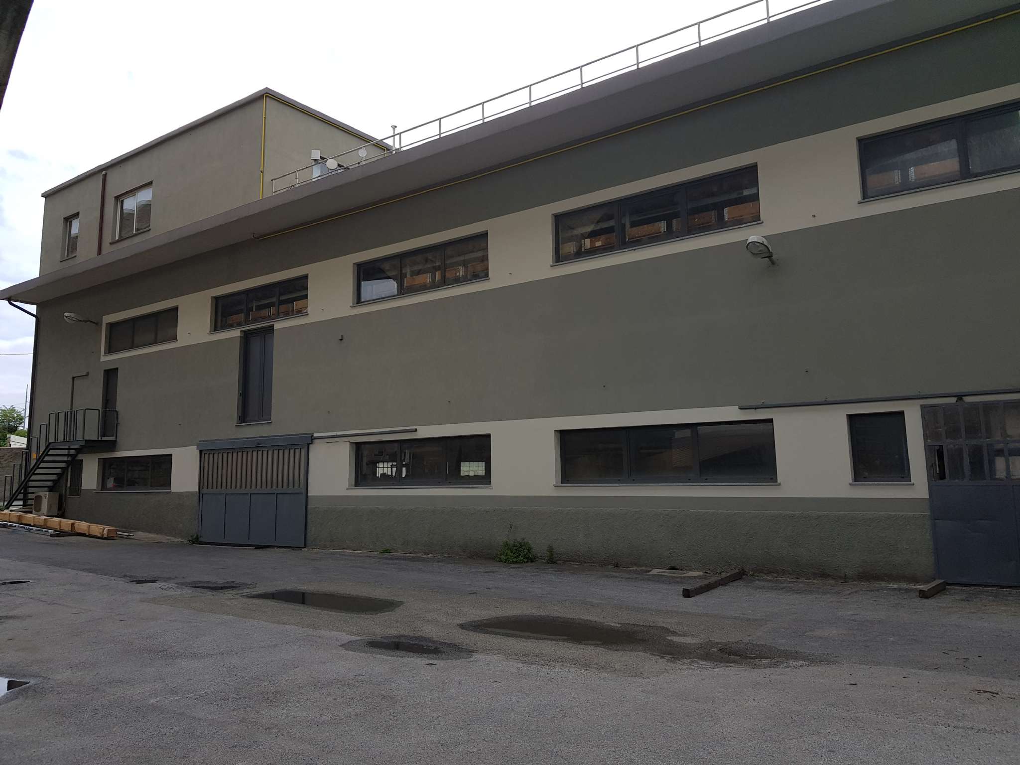 Capannoni (Tutti) GENOVA vendita  CORONATA Ferri FIN BUSINESS