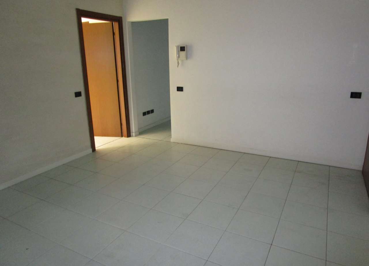 Ufficio - Loc.Com. MILANO affitto  BARONA Primaticcio Toscano Bande Nere