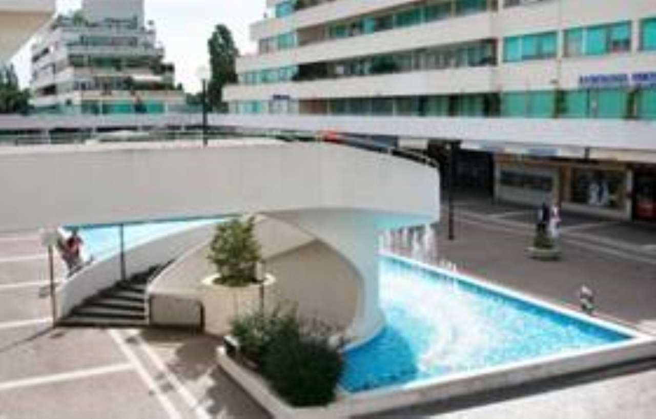 Negozio - Loc.Com. ROMA vendita  ACILIA Filippo il Macedone GRIMALDI CASA