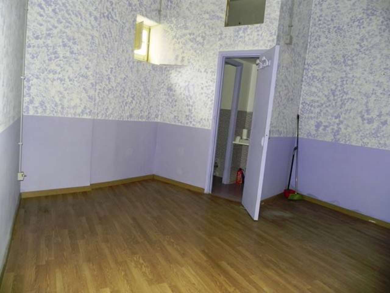 Negozio - Loc.Com. ROMA vendita  GIANICOLENSE (XV MUN.) Duchessa di Galliera GRIMALDI CASA