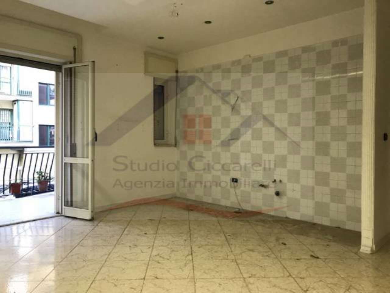 Appartamento GIUGLIANO IN CAMPANIA affitto   Giardini Studio Ciccarelli Agenzia Immobiliare