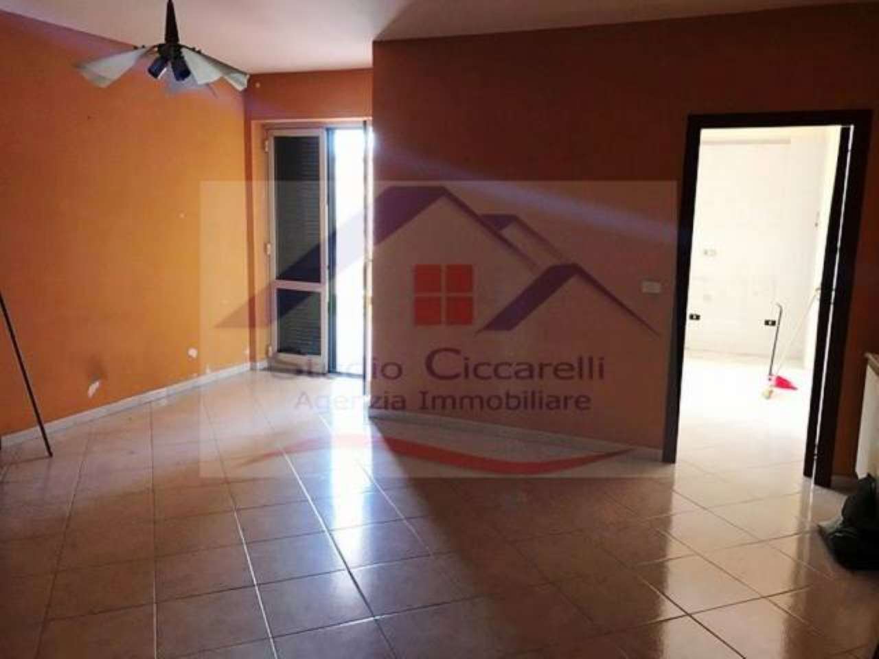  giugliano in campania affitto quart:  studio ciccarelli agenzia immobiliare