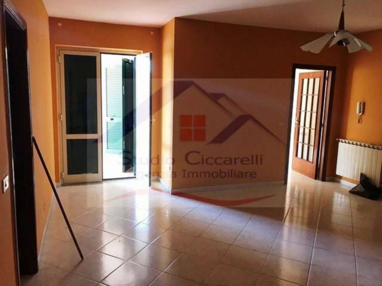 Appartamento GIUGLIANO IN CAMPANIA affitto    Studio Ciccarelli Agenzia Immobiliare