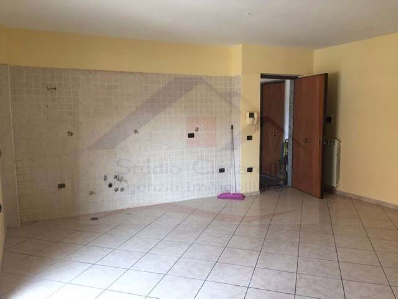 Appartamento GIUGLIANO IN CAMPANIA vendita   Innamorati Studio Ciccarelli Agenzia Immobiliare