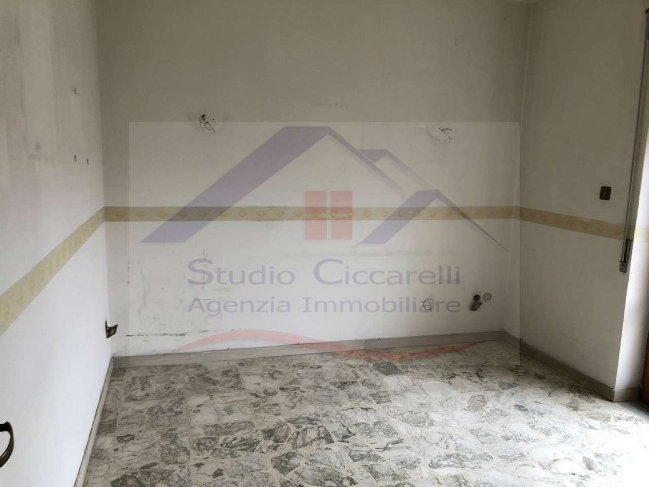 Appartamento GIUGLIANO IN CAMPANIA affitto   Dante Alighieri Studio Ciccarelli Agenzia Immobiliare