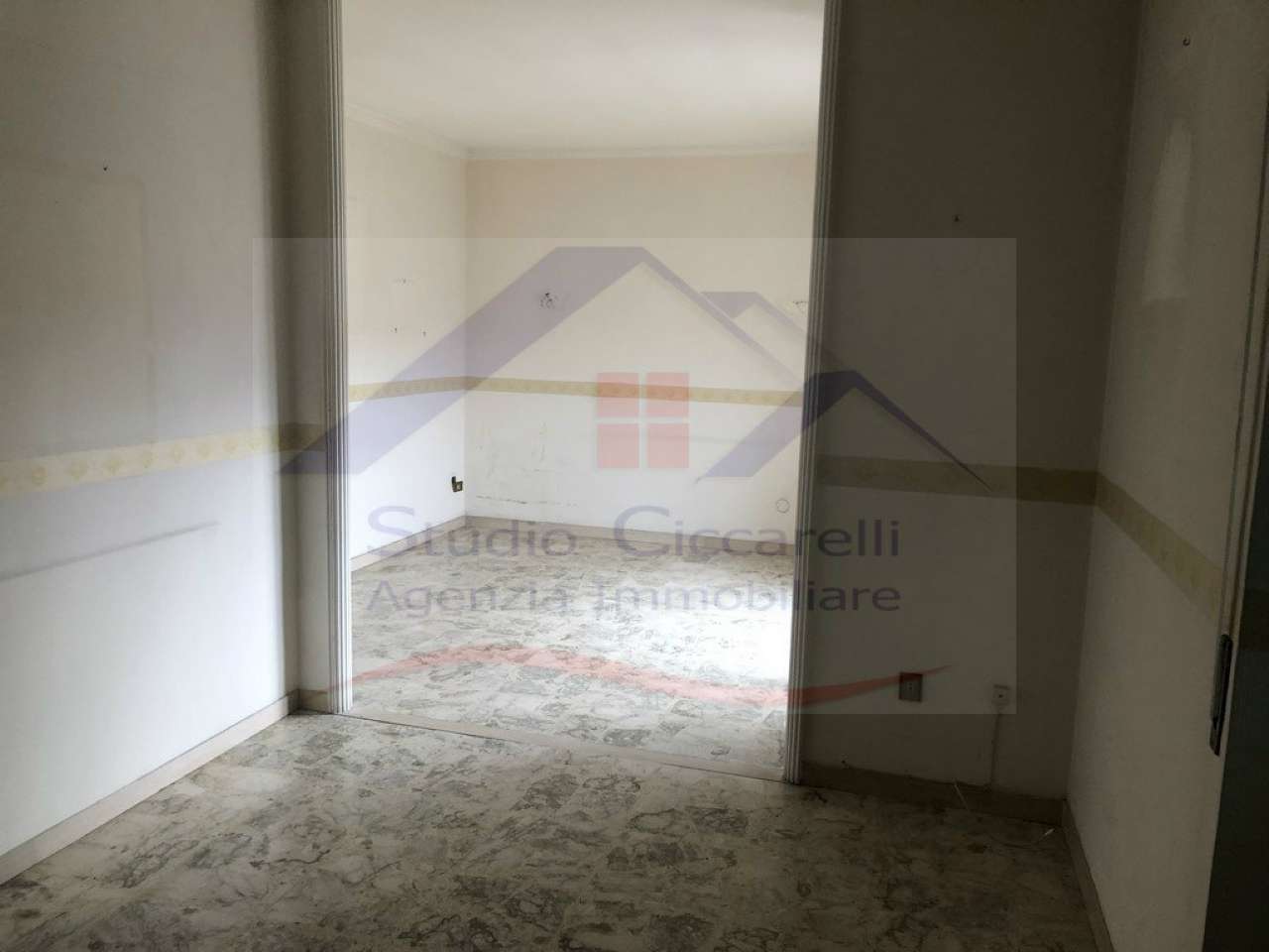 Appartamento GIUGLIANO IN CAMPANIA affitto   Dante Alighieri Studio Ciccarelli Agenzia Immobiliare