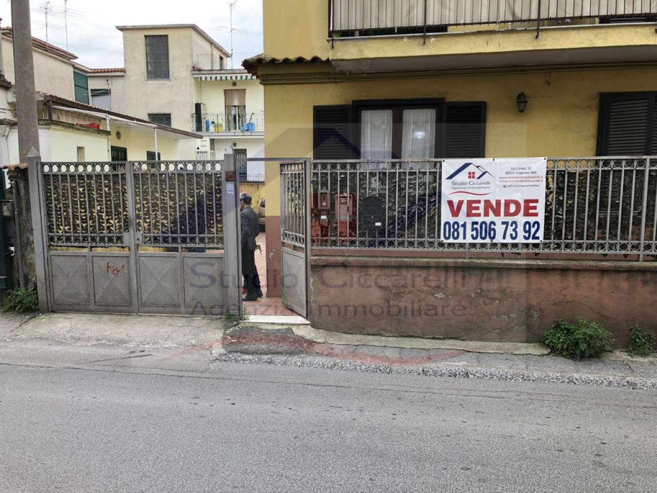  giugliano in campania vendita quart:  studio ciccarelli agenzia immobiliare