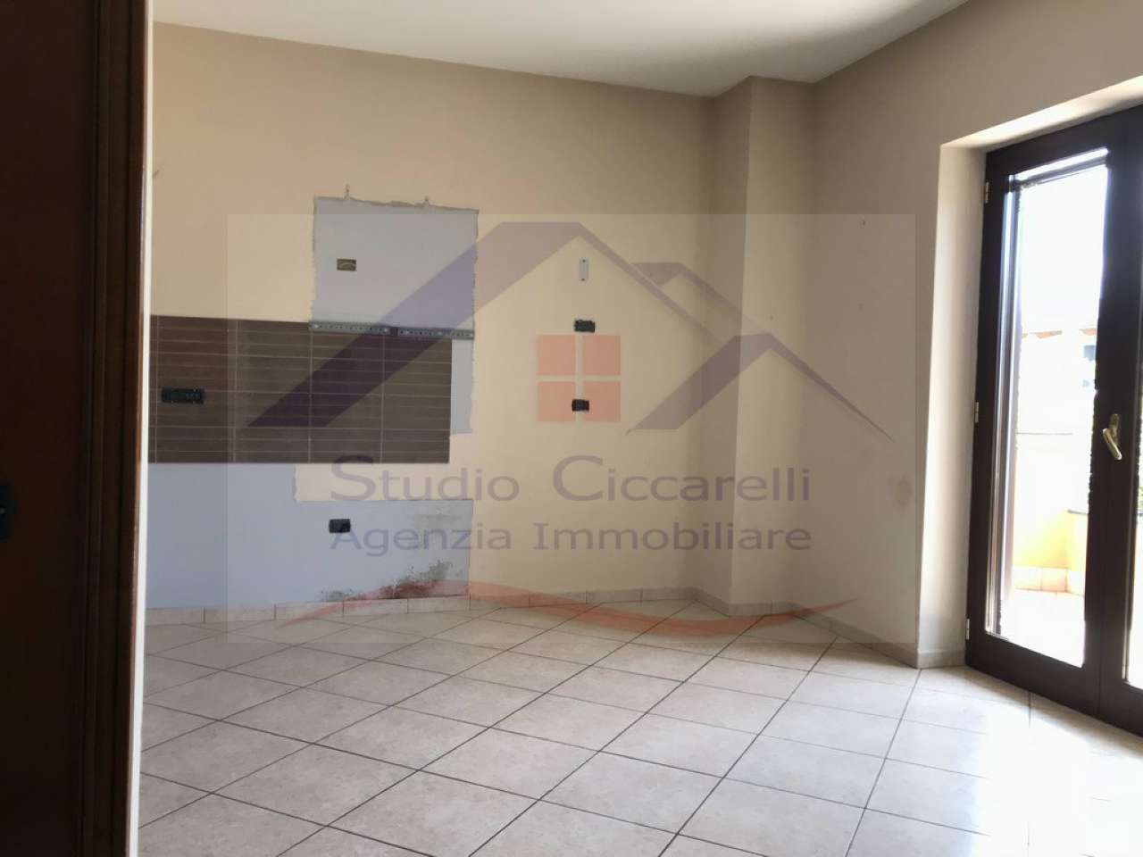 Appartamento GIUGLIANO IN CAMPANIA affitto   Innamorati Studio Ciccarelli Agenzia Immobiliare