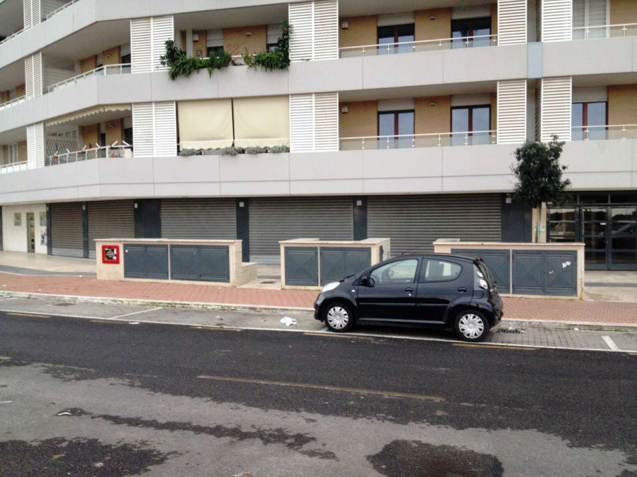 Negozio - Loc.Com. ROMA affitto  LAURENTINA leonida tonelli Gruppo FISM Consulenti Immobiliari