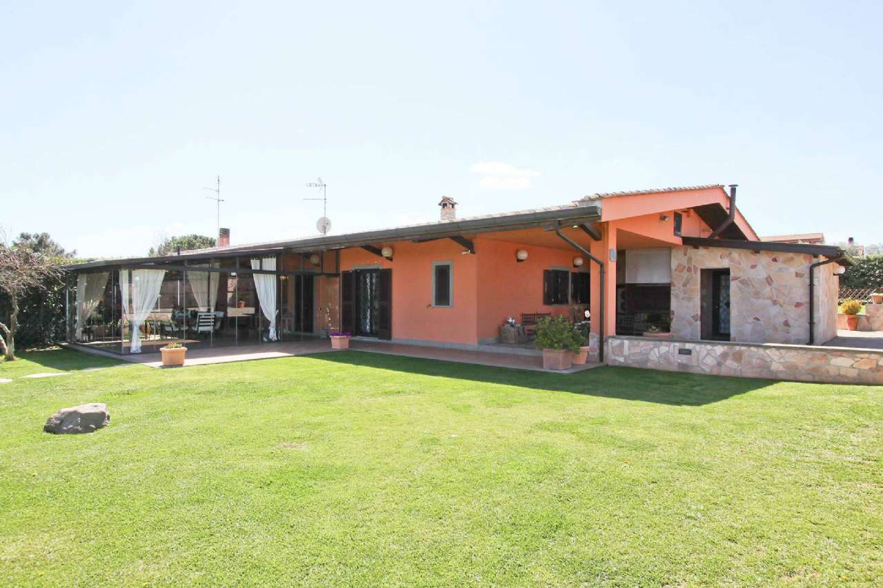 Villa Trifamiliare ROMA vendita  VALLE MURICANA di valle muricana Gruppo FISM Consulenti Immobiliari