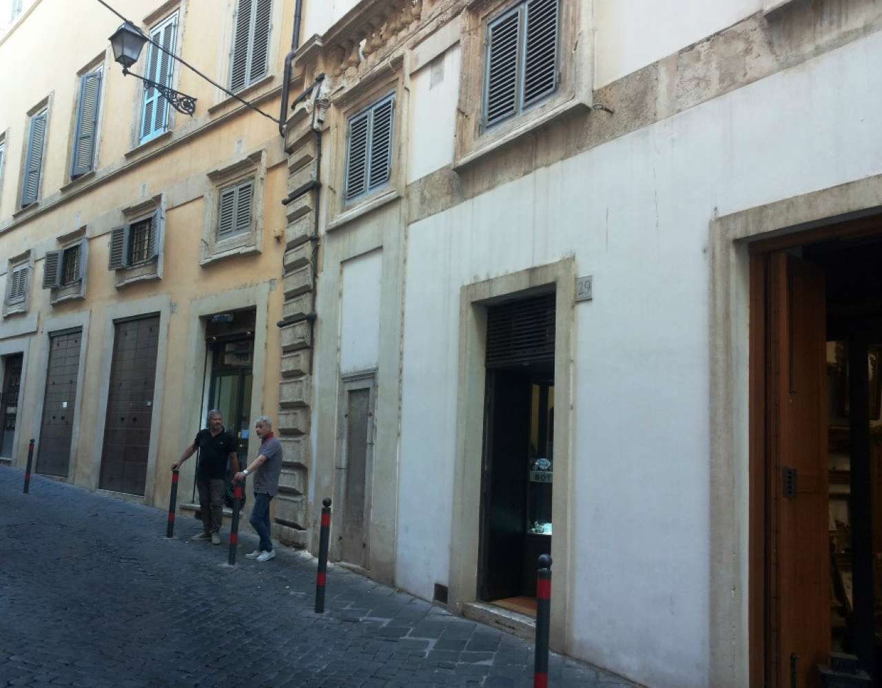 Negozio - Loc.Com. ROMA vendita  Centro storico dei pianellari Gruppo FISM Consulenti Immobiliari