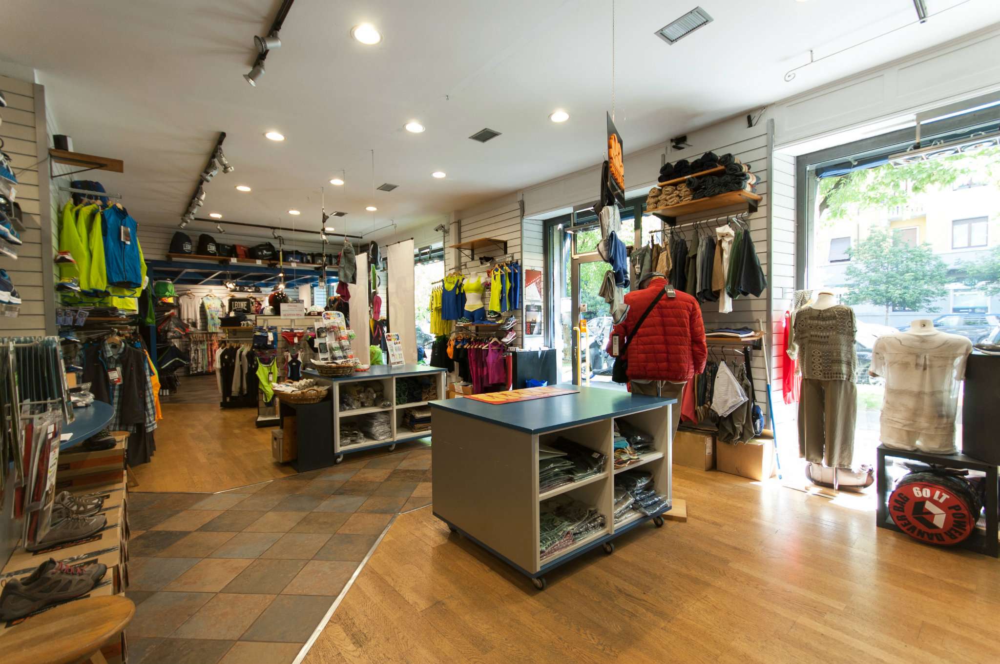 Negozio - Loc.Com. MILANO affitto  DE ANGELI washington Smith Agency srl