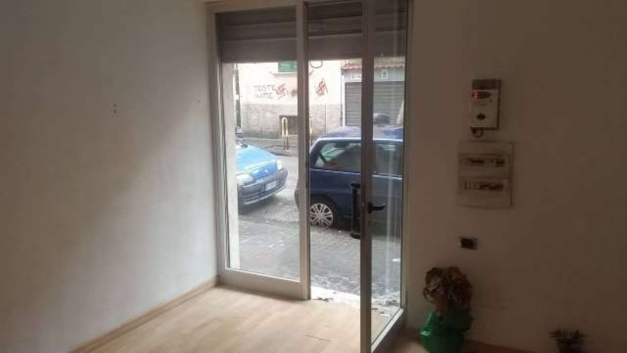 Negozio - Loc.Com. NAPOLI affitto  VOMERO BONITO MANZONI IMMOBILIA.RE  SNC