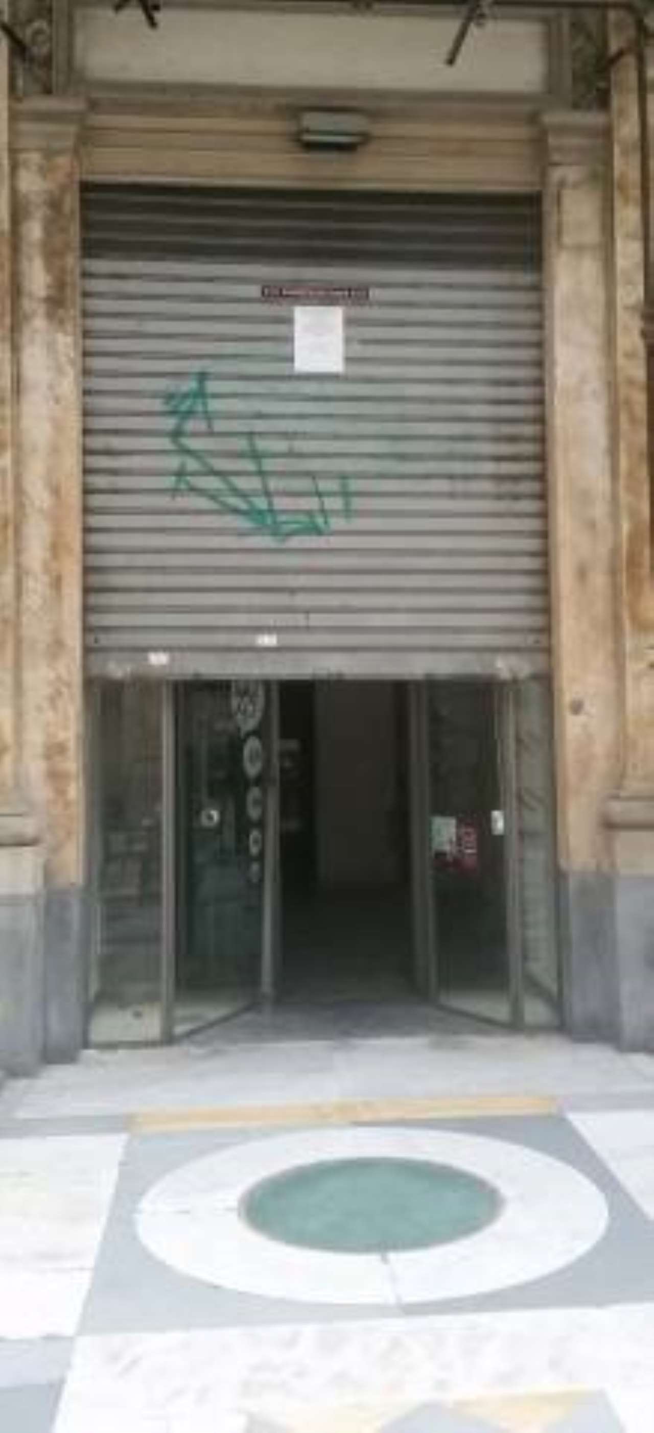 Negozio - Loc.Com. NAPOLI affitto  MERCATO UMBERTO I^ MANZONI IMMOBILIA.RE  SNC