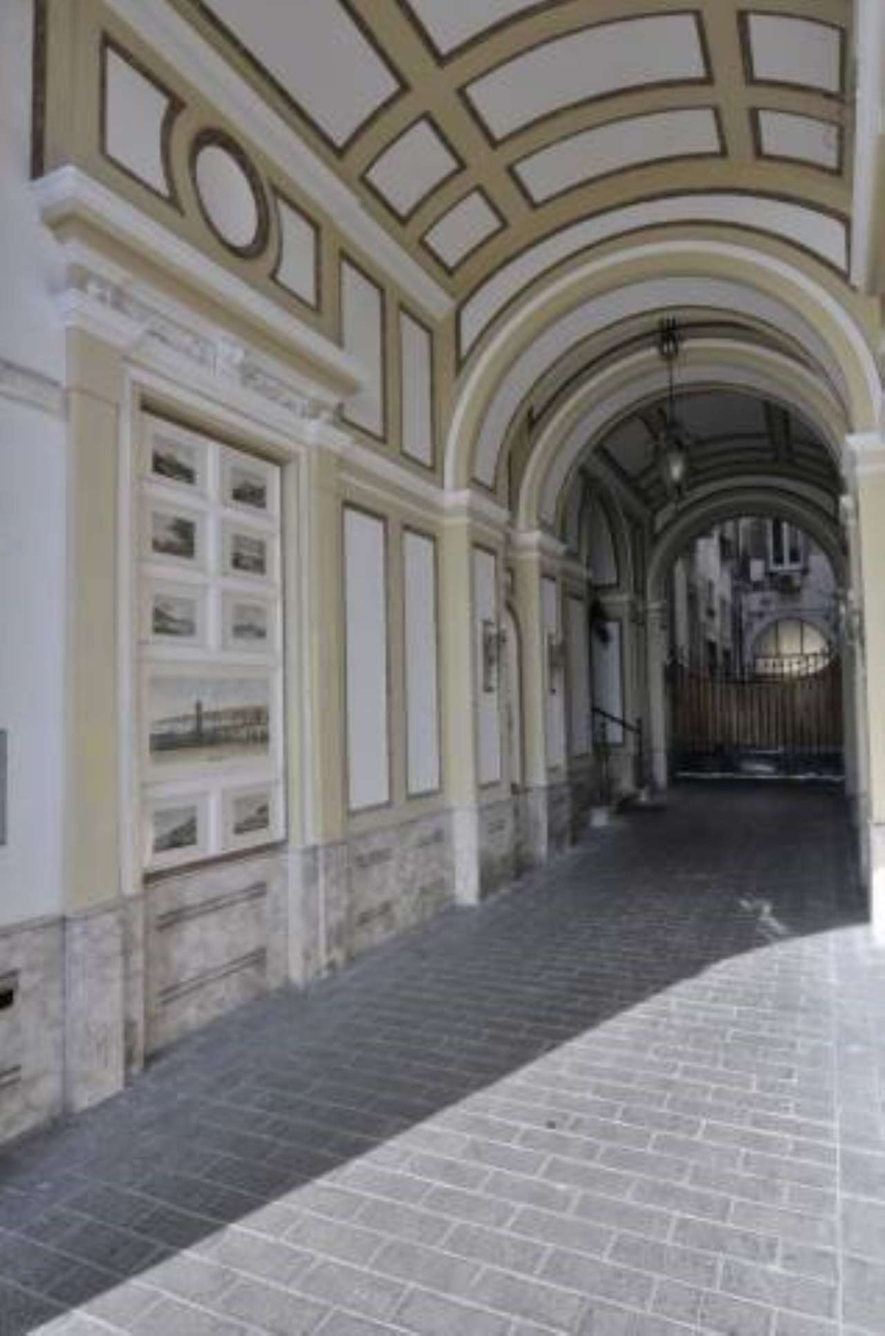  napoli affitto quart: chiaia manzoni-immobilia.re-snc
