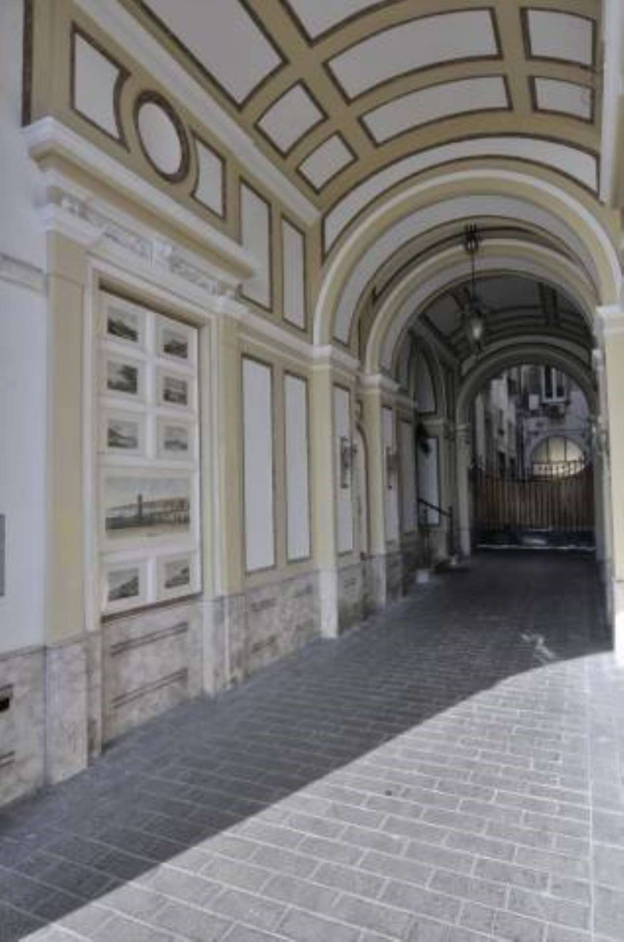  napoli affitto quart: chiaia manzoni-immobilia.re-snc