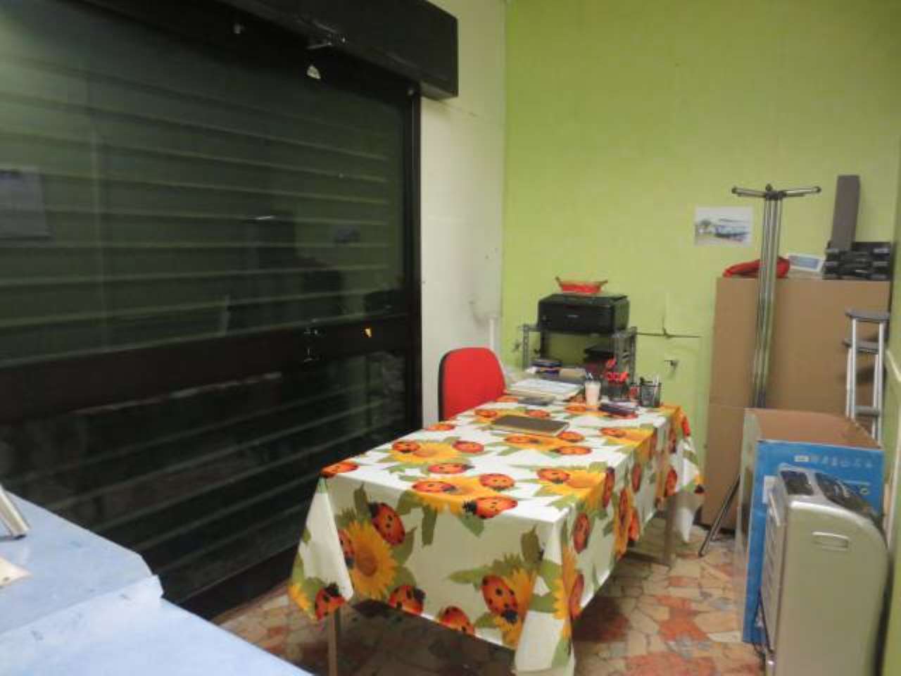 Negozio - Loc.Com. MILANO vendita  CERTOSA Giuseppina Pizzigoni STUDIO TORTORA  - IMMOBILIARE PUNTO VERDE