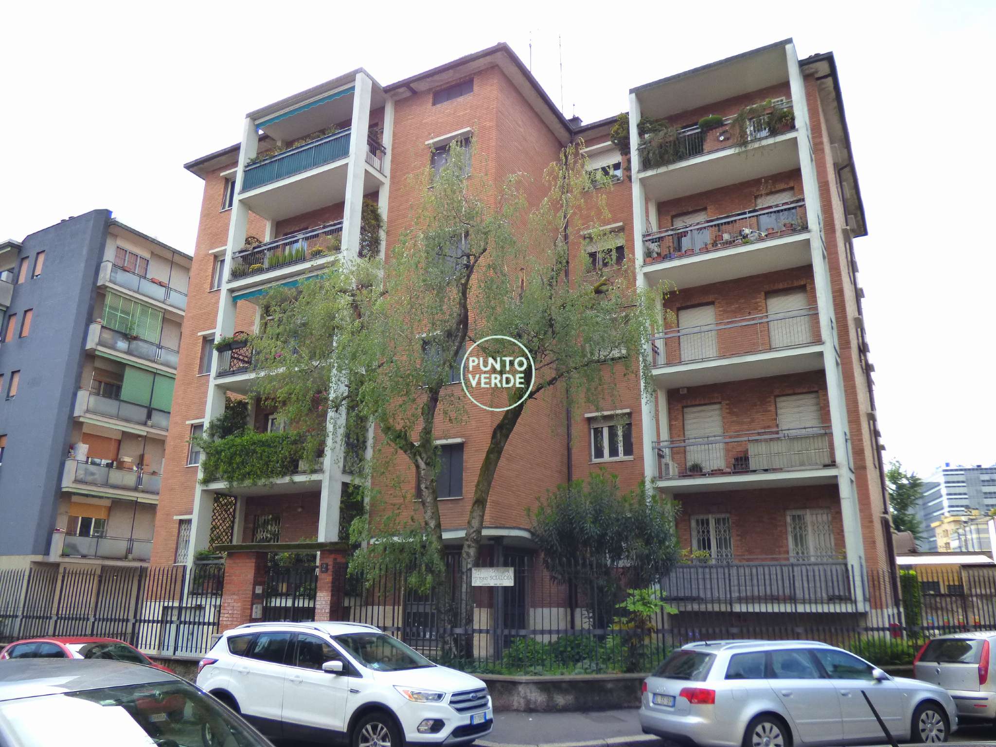  milano vendita quart: affori studio tortora  - immobiliare punto verde