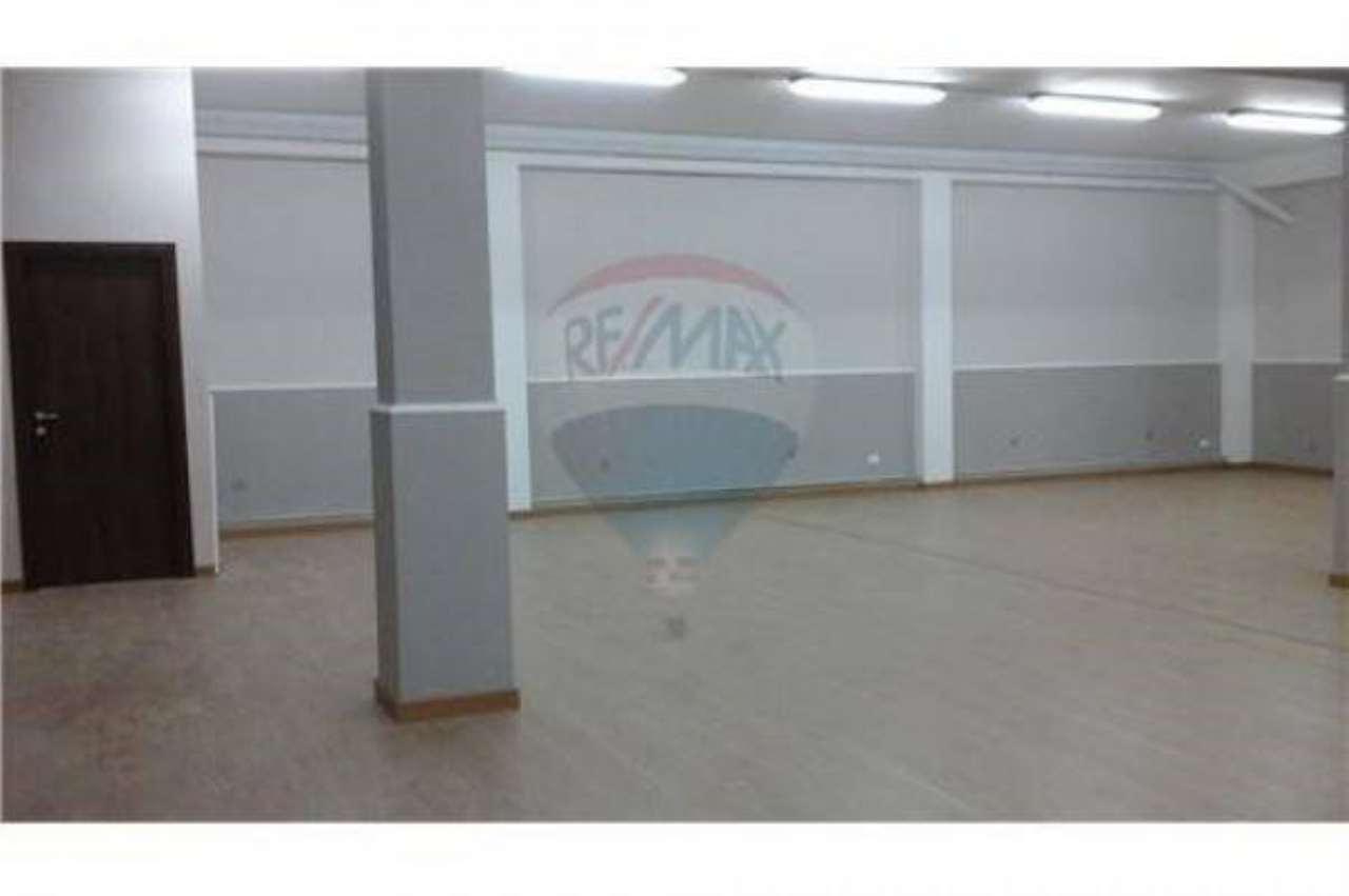 Negozio - Loc.Com. CATANIA vendita  CENTRO STORICO Vittorio Emanuele,, 563 RE/MAX Platinum