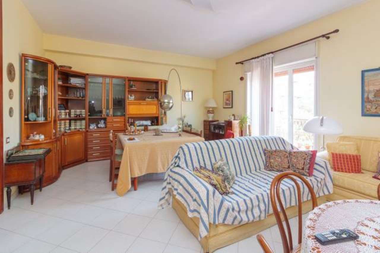 Appartamento TRECASTAGNI vendita   giuseppe verdi, 63 RE/MAX Platinum