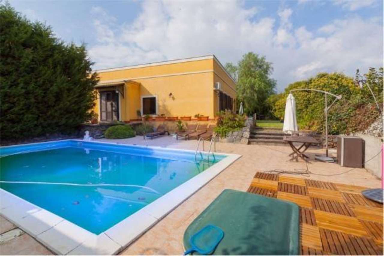 Villa VIAGRANDE vendita   A. Petrone, 83/B RE/MAX Platinum