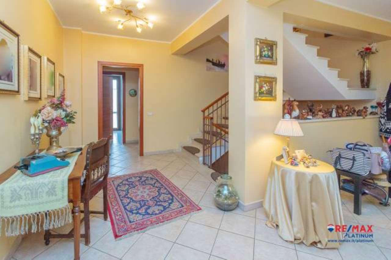 Villa NICOLOSI vendita   GAETANO PONTE, 34 RE/MAX Platinum