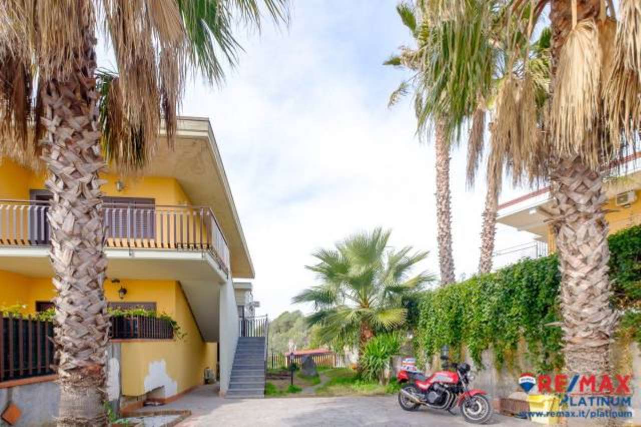  mascalucia vendita quart:  re/max platinum