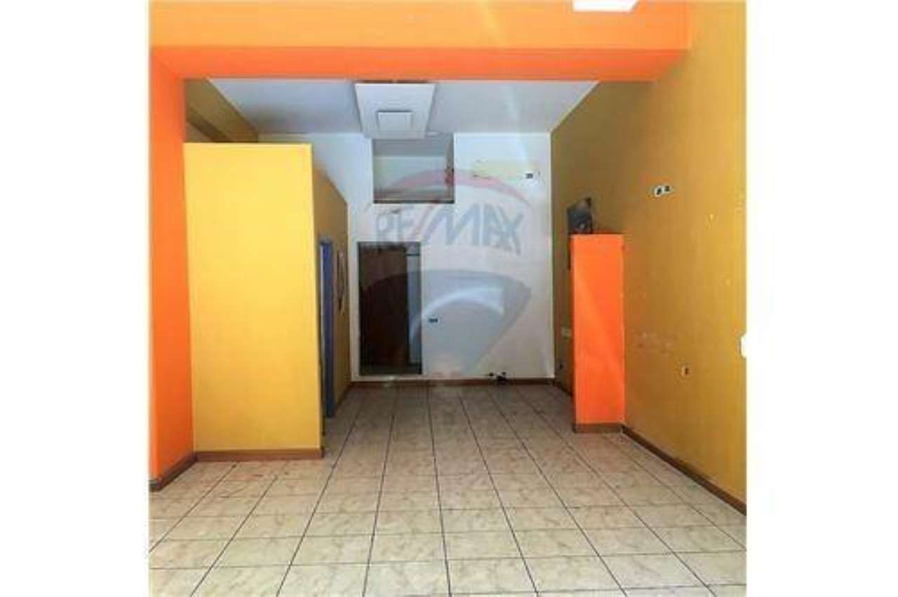 Negozio - Loc.Com. CATANIA vendita  BORGO-SANZIO GRADISCA -, 7 RE/MAX Platinum