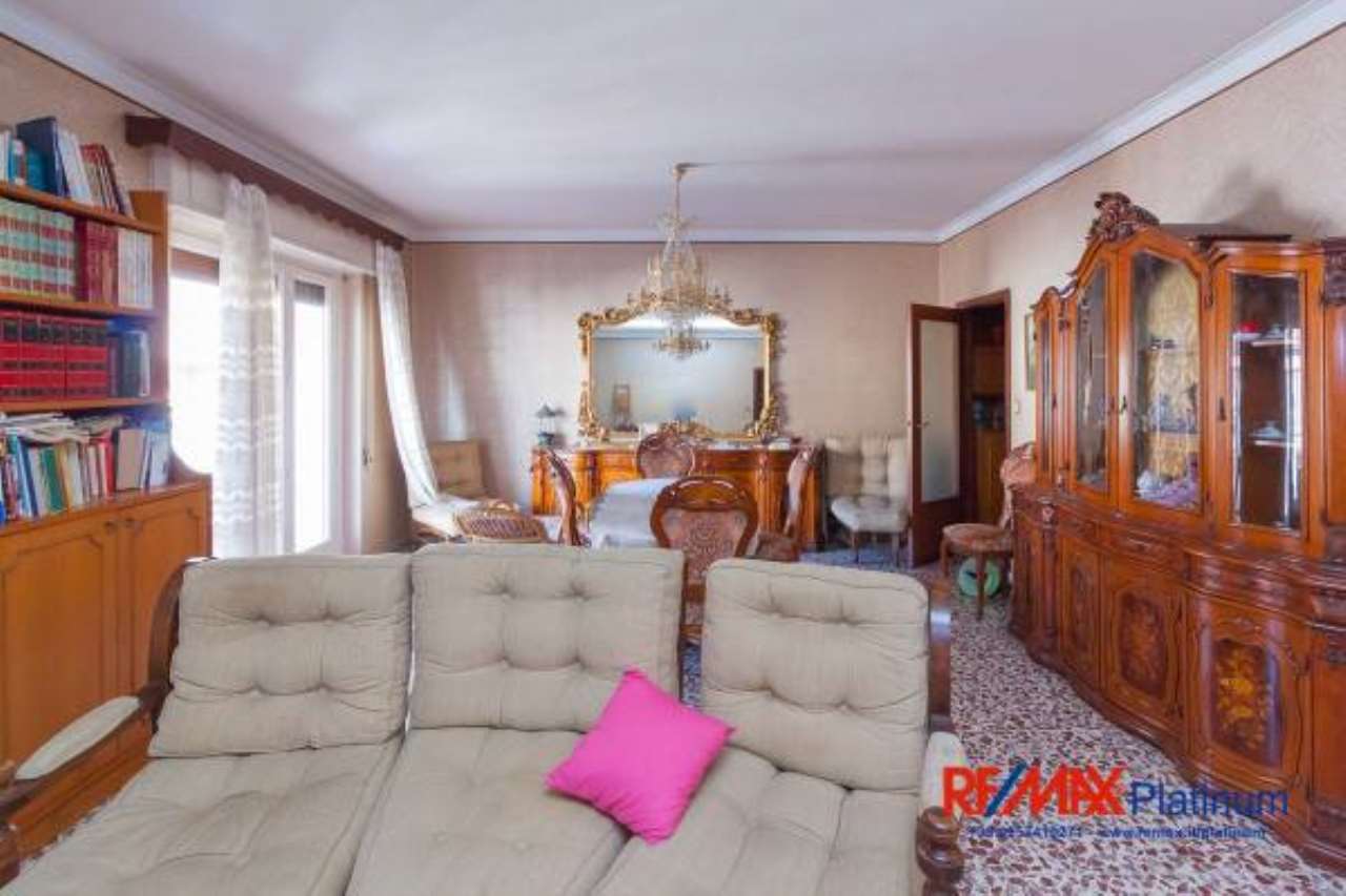 Appartamento CATANIA vendita  BORGO-SANZIO Genova ,, 8 RE/MAX Platinum