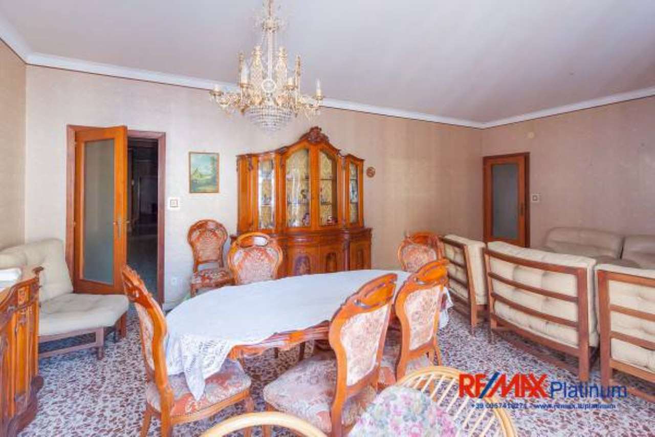 Appartamento CATANIA vendita  BORGO-SANZIO Genova ,, 8 RE/MAX Platinum