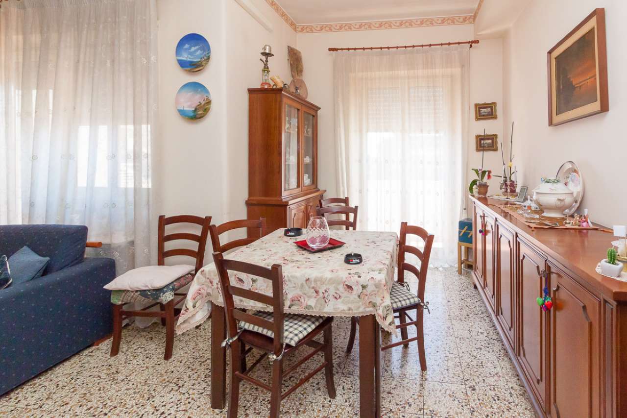 Appartamento CATANIA vendita  CENTRO STORICO VIA ARDIZZONE GIOENI RE/MAX Platinum