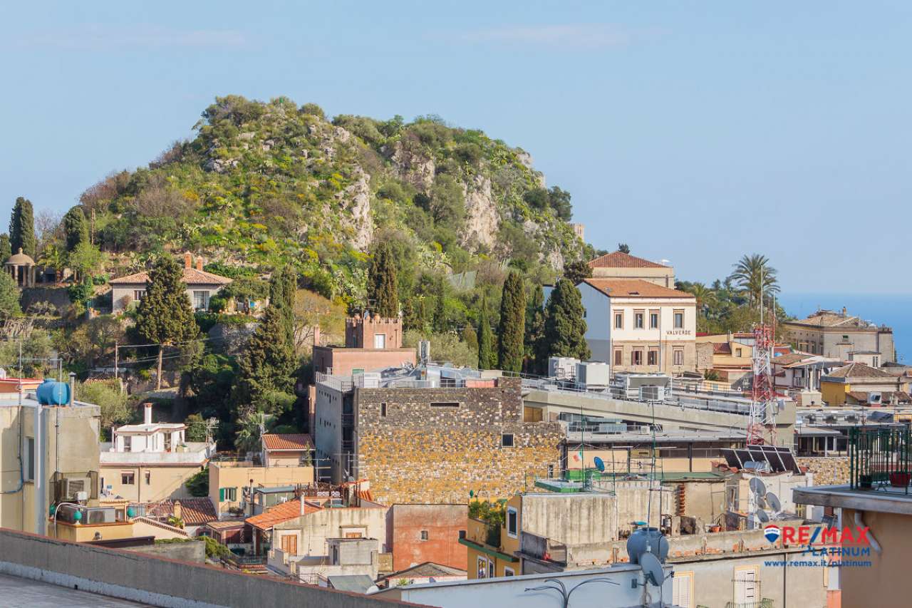 Villa TAORMINA vendita   via Giuseppe Verdi RE/MAX Platinum