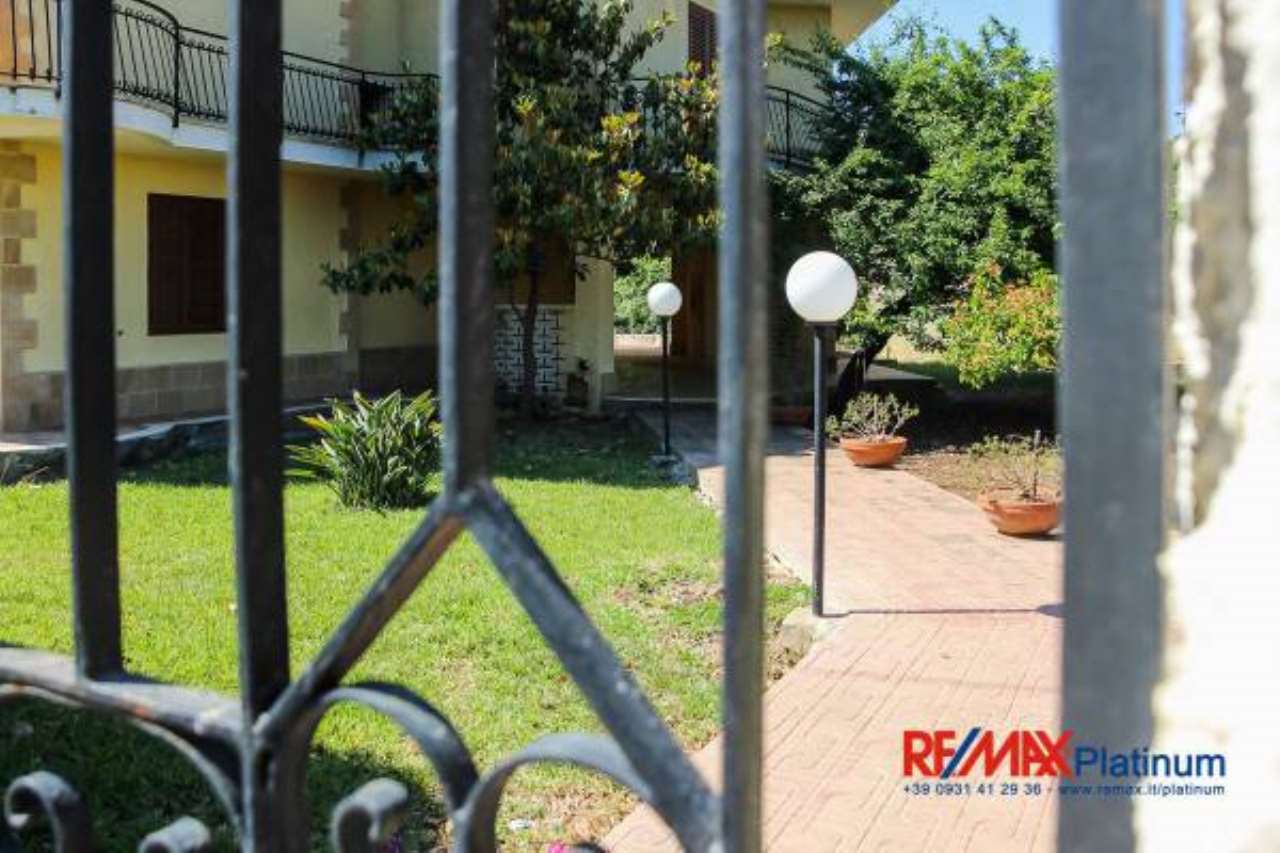 Villa SIRACUSA vendita   Arenella,, 13 Remax Platinum 3