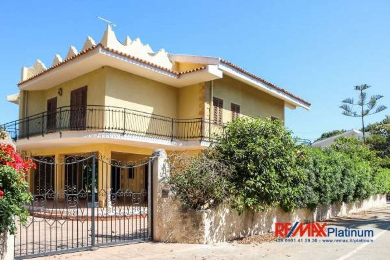 Villa SIRACUSA vendita   Arenella,, 13 Remax Platinum 3