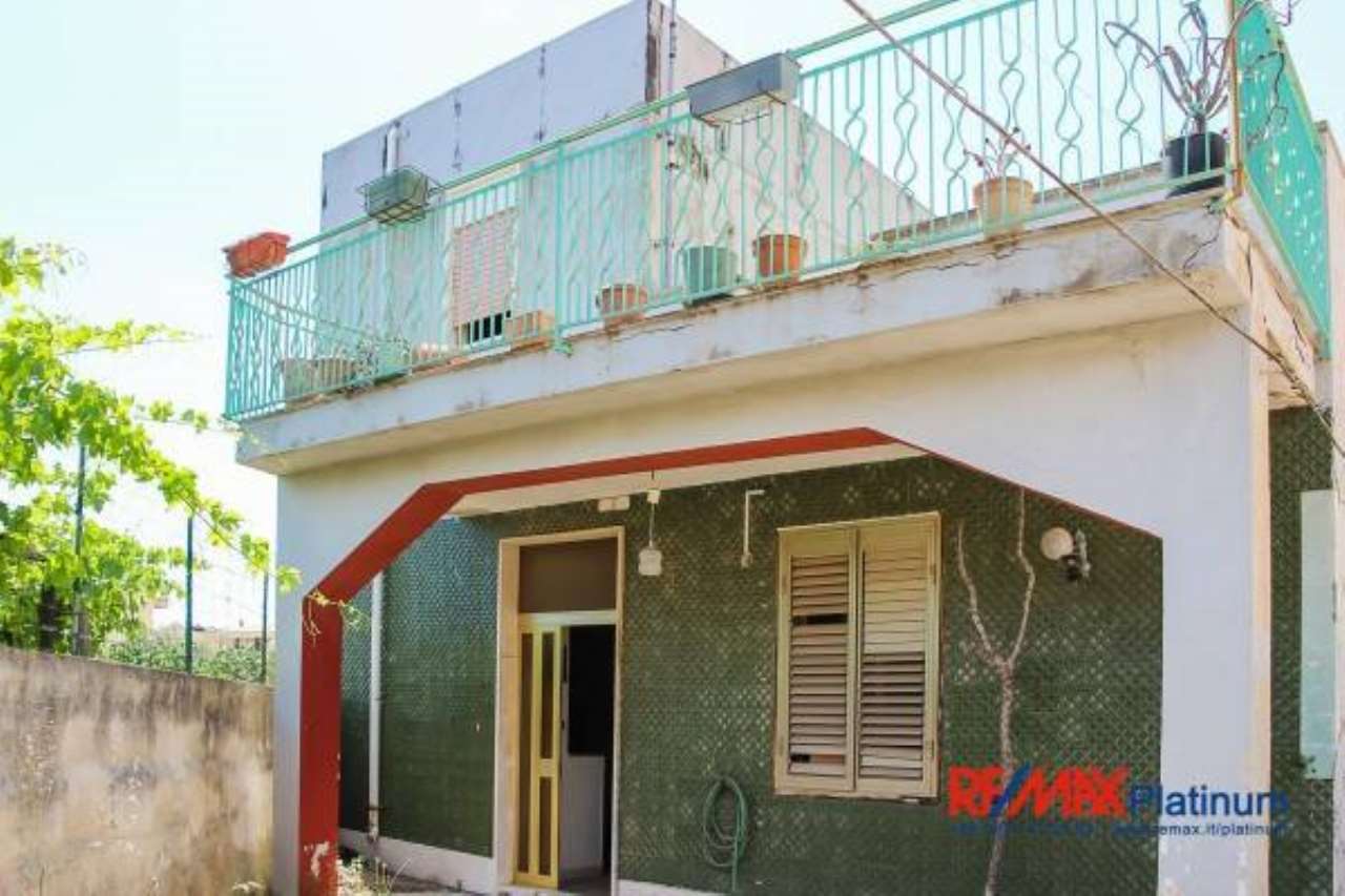  siracusa vendita quart:  remax-platinum-3