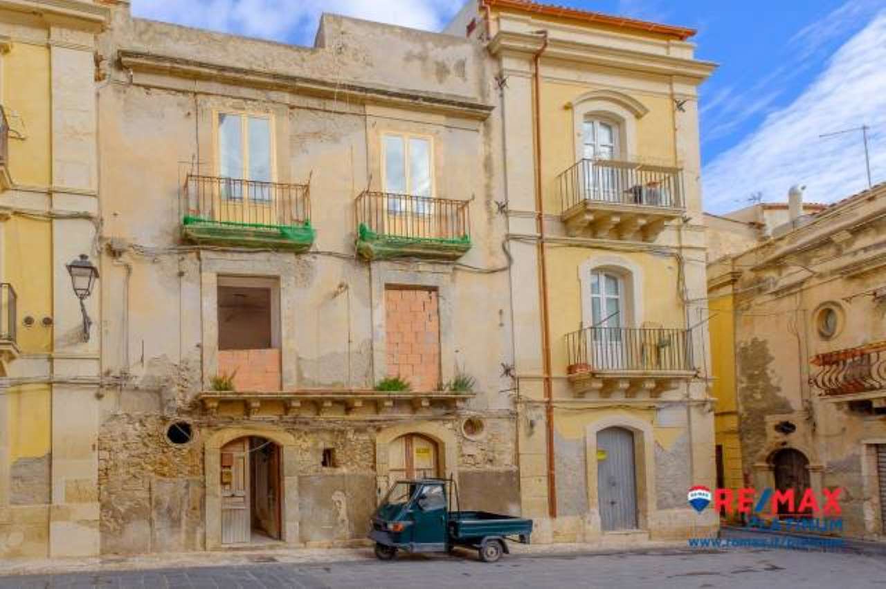  siracusa vendita quart:  remax-platinum-3
