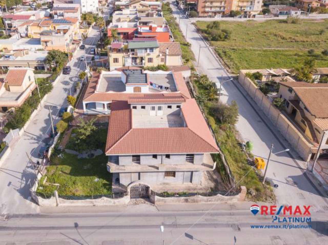 Villa SIRACUSA vendita   Epipoli angolo via monti peloritani, s.n. Remax Platinum 3
